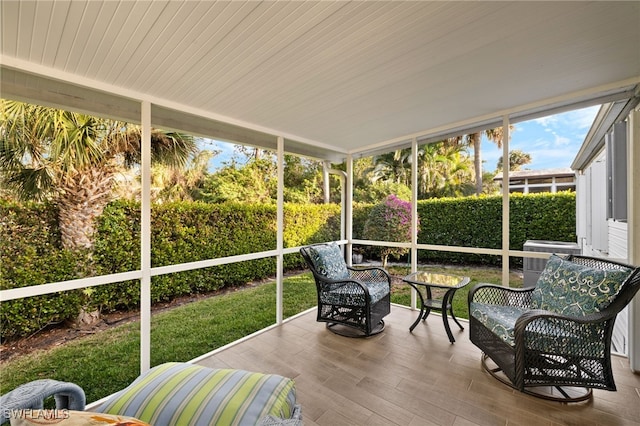 view of sunroom / solarium