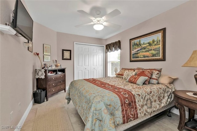 bedroom featuring a closet and ceiling fan