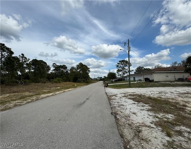 Listing photo 2 for 2523 53rd St W, Lehigh Acres FL 33971