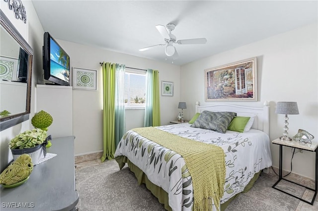 bedroom with ceiling fan