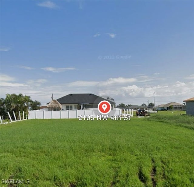 Listing photo 3 for 2105 NW 4th St, Cape Coral FL 33993