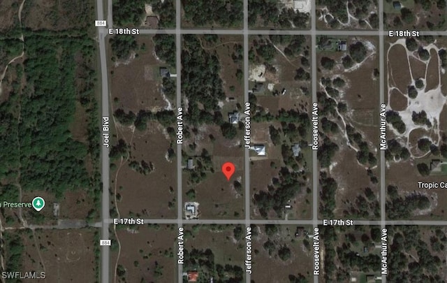 Listing photo 2 for 1705 Jefferson Ave, Lehigh Acres FL 33972