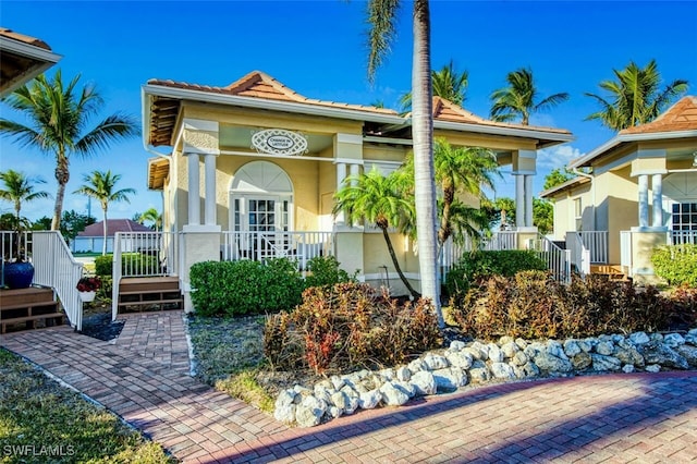 view of front facade with french doors