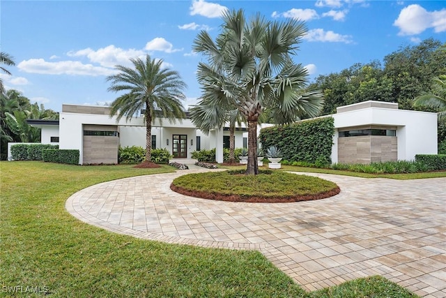 exterior space featuring a lawn