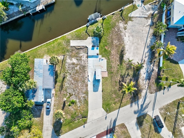 Listing photo 3 for 24524 Dolphin St, Bonita Springs FL 34134