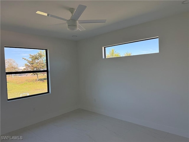 empty room with ceiling fan