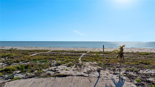 Listing photo 3 for 4741 Tradewinds Dr, Sanibel FL 33957