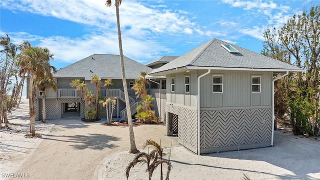 view of front of house with a carport