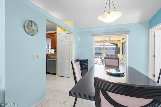 dining room with light tile patterned floors