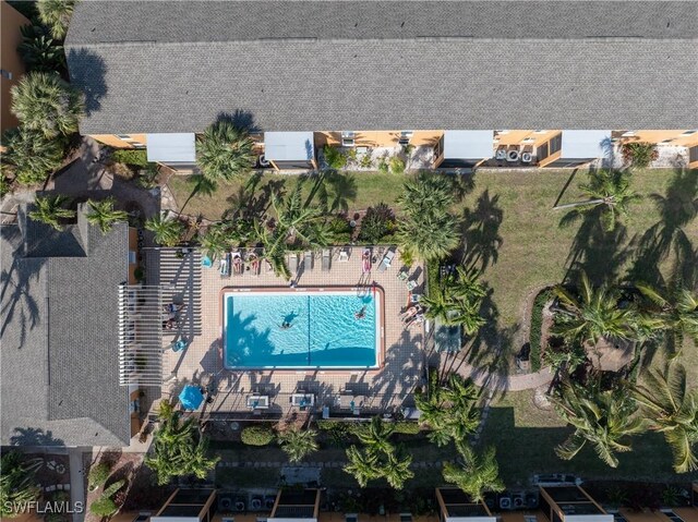 12658 Kenwood Ln Unit D, Fort Myers, FL 33907 - bird's eye view of a pool