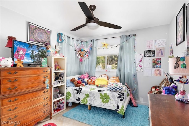 bedroom featuring ceiling fan