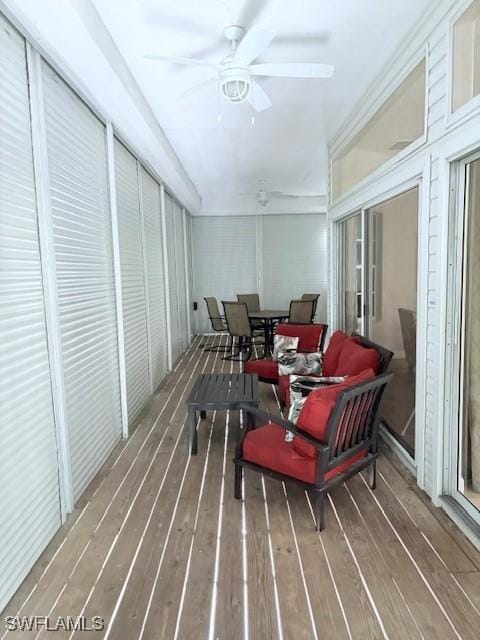 deck with ceiling fan