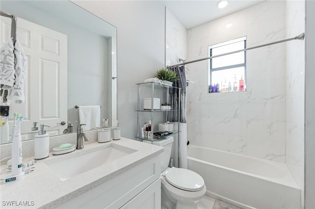 full bathroom with shower / tub combo with curtain, vanity, and toilet