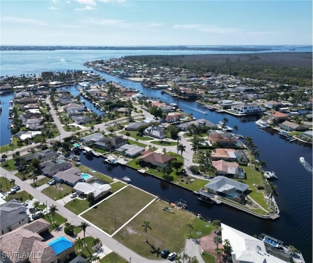 Listing photo 2 for 5222 Sarasota Ct, Cape Coral FL 33904