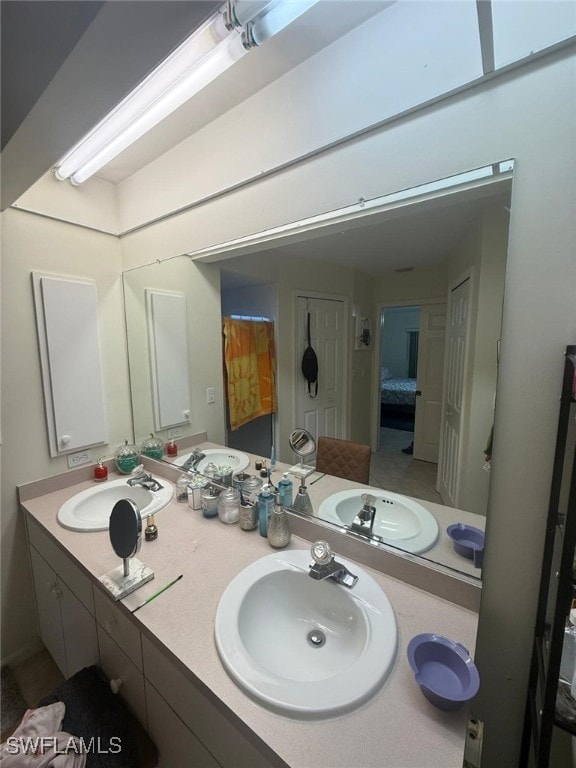 bathroom with vanity