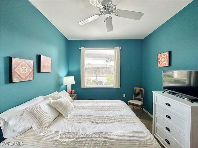 bedroom with ceiling fan