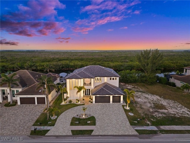 view of aerial view at dusk