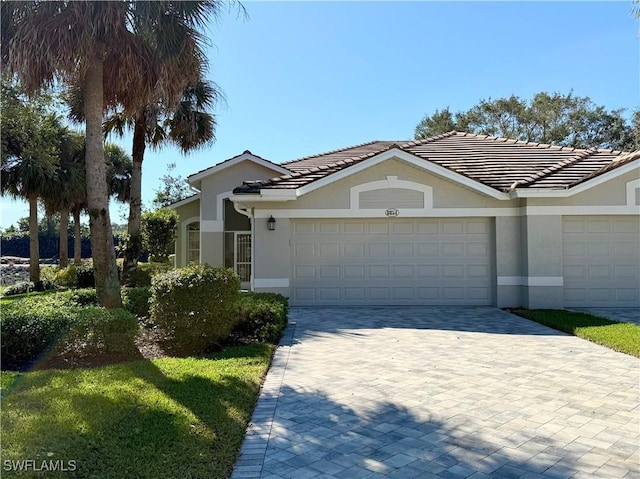 view of front of home featuring a garage