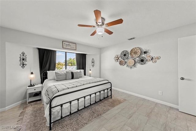 bedroom with ceiling fan