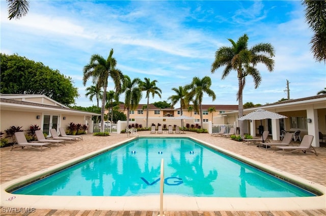 view of swimming pool featuring a patio