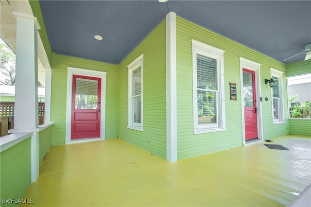 doorway to property featuring a porch