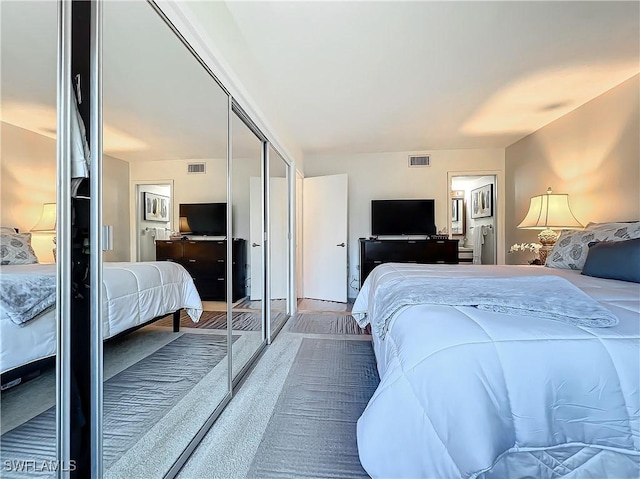 bedroom featuring a closet