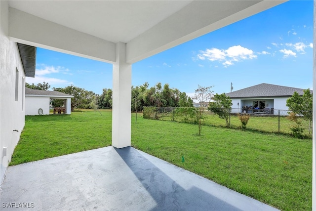 view of yard featuring a patio