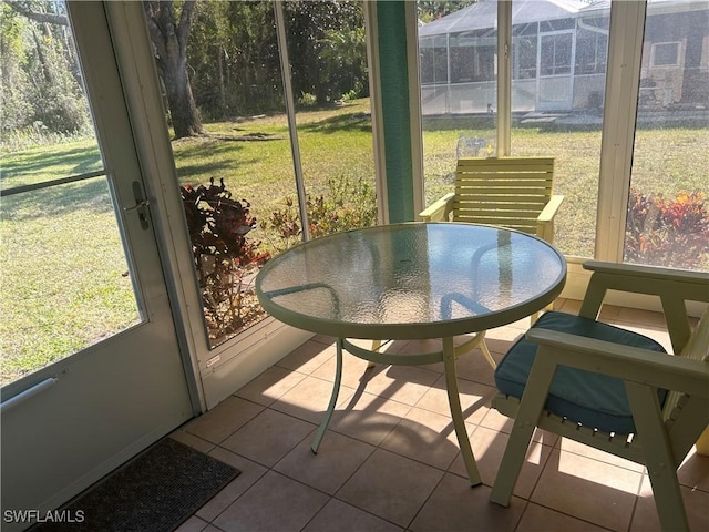 view of sunroom / solarium