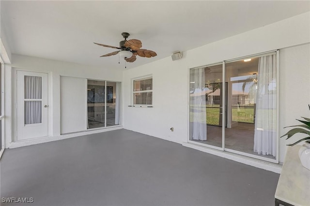 view of patio with ceiling fan