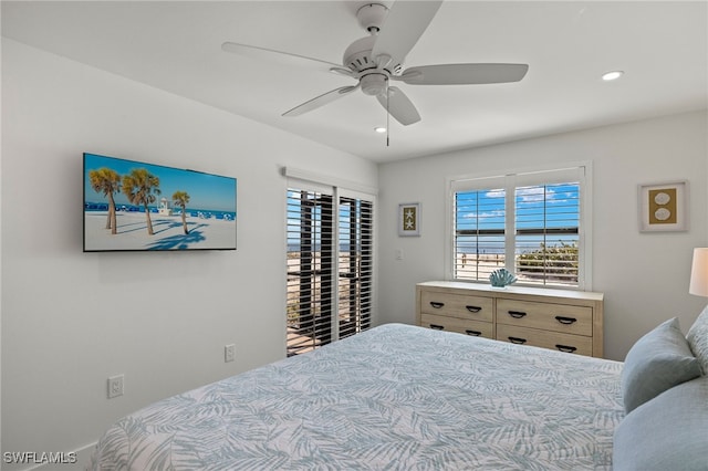 bedroom with ceiling fan