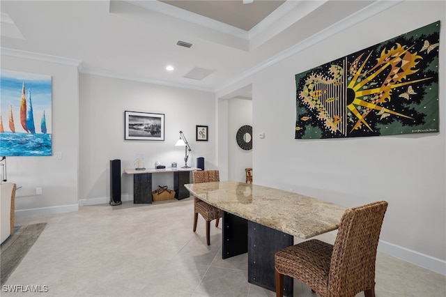 dining area featuring light tile patterned floors, recessed lighting, visible vents, ornamental molding, and baseboards