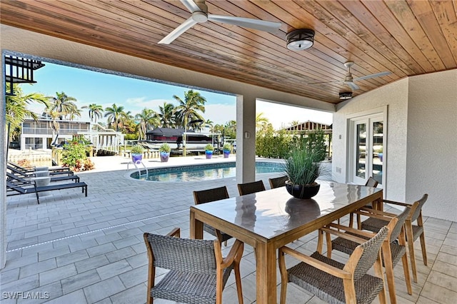 view of patio with ceiling fan