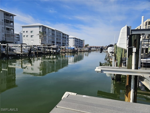 Listing photo 3 for HibiscusBoatDock Bay Beach Lane, Fort Myers Beach FL 33931