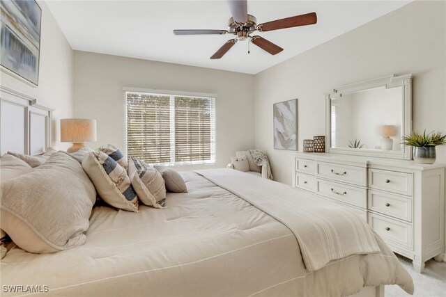 bedroom with ceiling fan