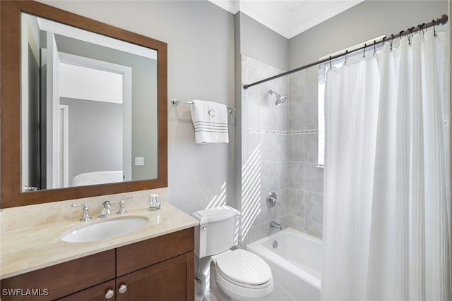 full bathroom featuring vanity, toilet, and shower / bath combo