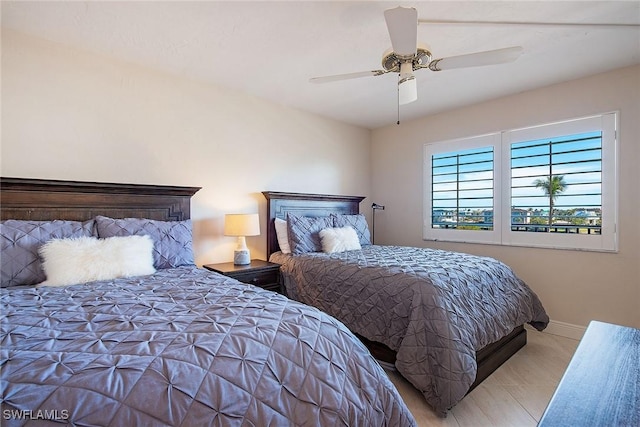 bedroom featuring ceiling fan