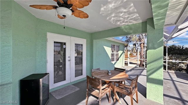 view of patio with ceiling fan