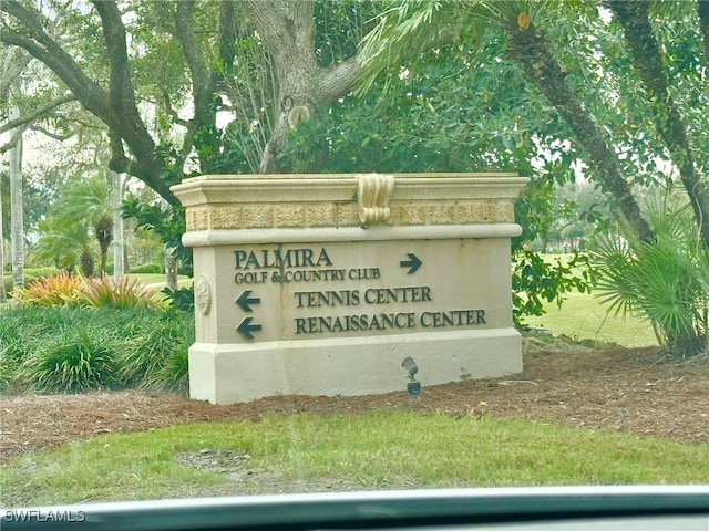 view of community / neighborhood sign