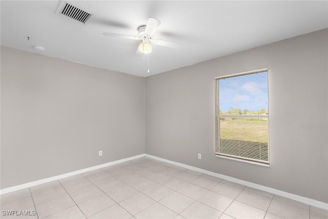 unfurnished room with ceiling fan