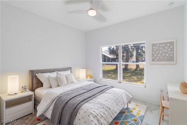 bedroom with ceiling fan