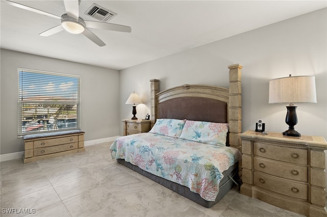 bedroom with ceiling fan