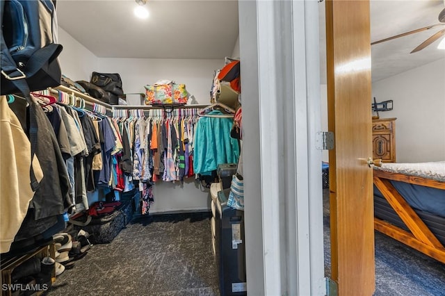 spacious closet featuring ceiling fan