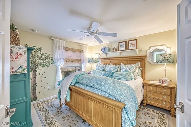 bedroom with ceiling fan