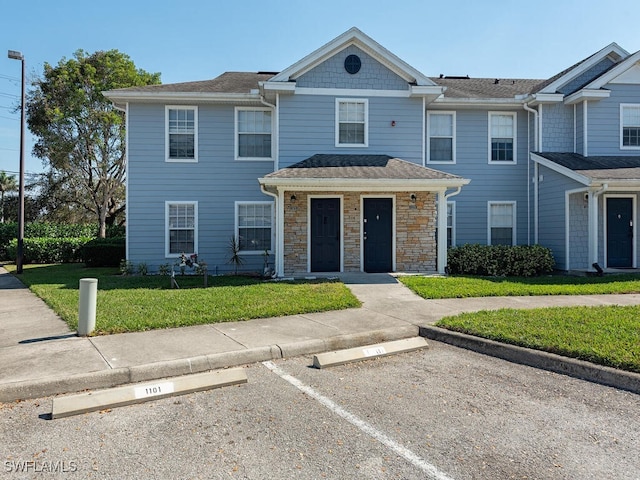 view of front of house with a front yard