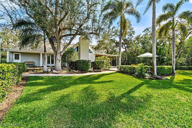 216 Cocohatchee Blvd, Naples, FL 34110 - view of grassy yard