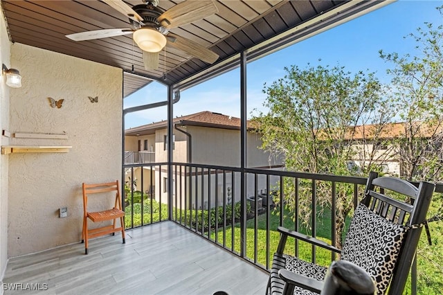 balcony with ceiling fan