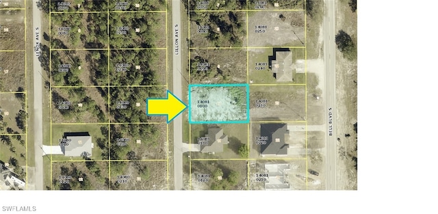 Listing photo 2 for 505 Lillon Ave S, Lehigh Acres FL 33974