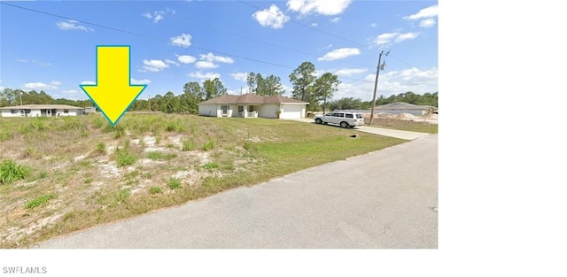 Listing photo 3 for 505 Lillon Ave S, Lehigh Acres FL 33974