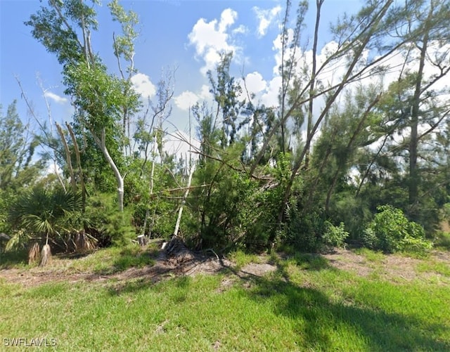 Listing photo 3 for 14186 Pacosin Ct, Bokeelia FL 33922