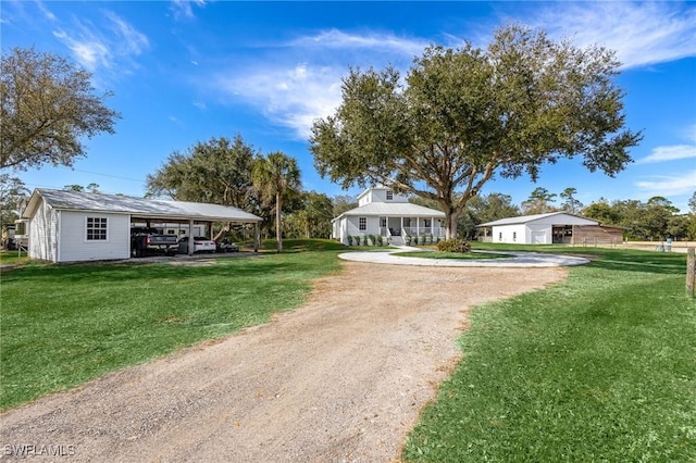 view of front of home featuring a front yard